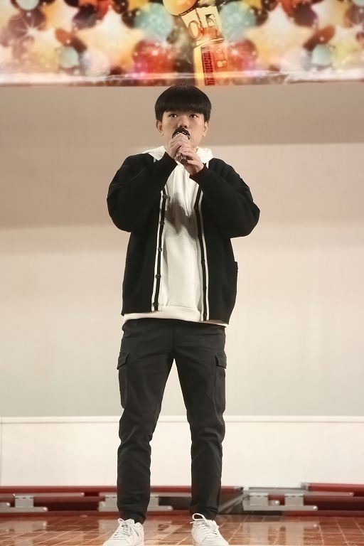 Alt