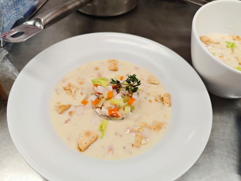 Alt
